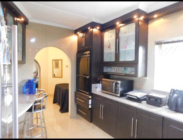 3 BEDROOM HOUSE FOR SALE IN UMHLATUZANA